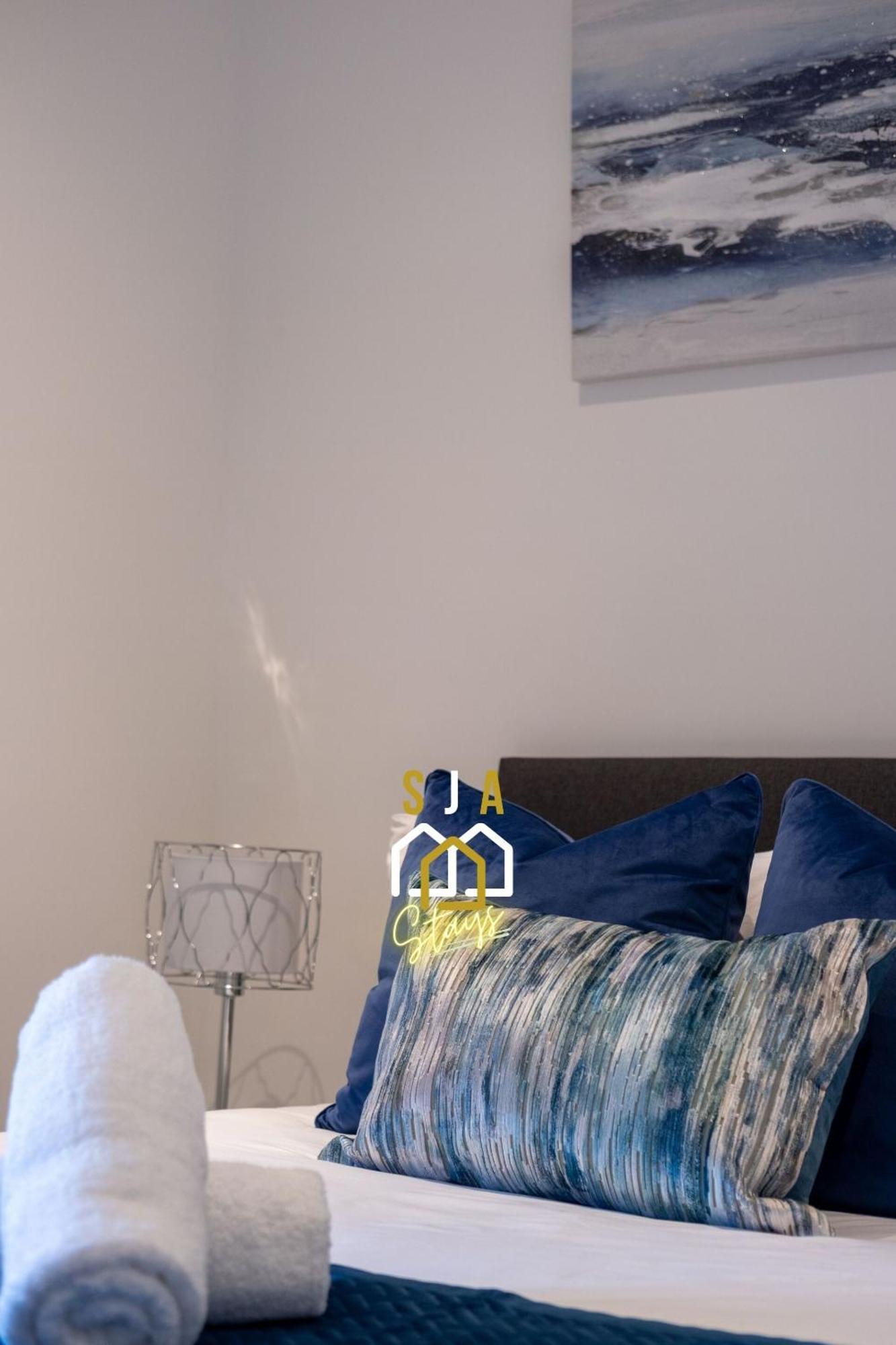 Holburn Hideaway - Sja Stays - Modern 2 Bed Apartment Aberdeen Esterno foto